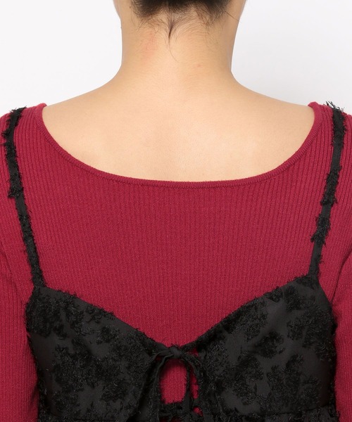 mysty woman（ミスティウーマン）の「フェザーキャミセットニットワンピース 242419（ワンピース・レディース・ライトベージュ/チャコールグレー/レッド・FREE）」の21枚目の写真