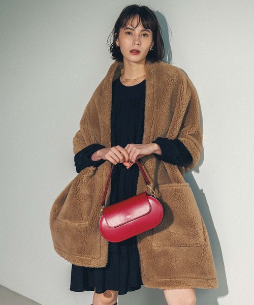 Gready Brilliant（グレディブリリアン）の「ボア×スエードショール