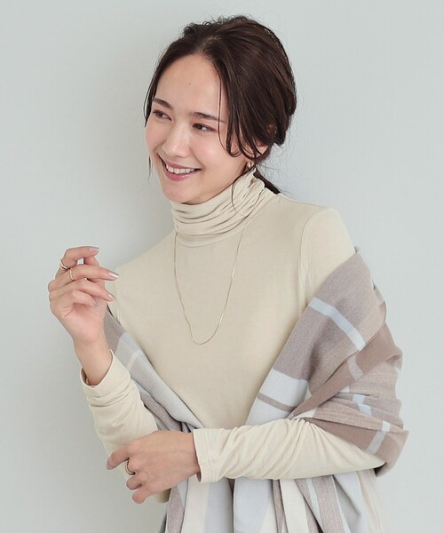 DRESKIP（ドレスキップ）の「◆【S-LL/吸湿発熱】あったかインナータートル（Tシャツ/カットソー・レディース・ブラック/オフホワイト/ナチュラル/イエロー・01/02/03/04）」の3枚目の写真