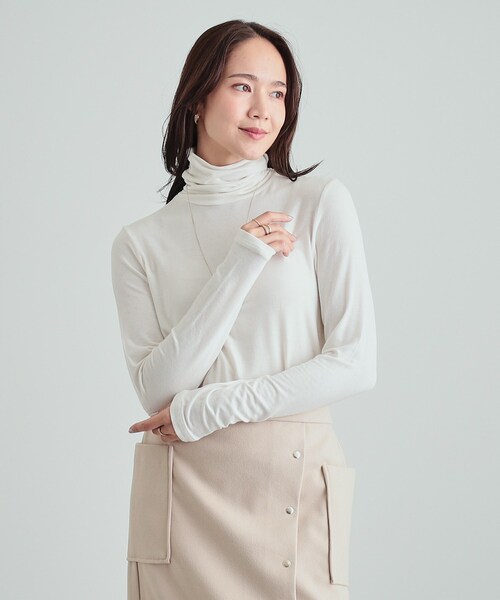 DRESKIP（ドレスキップ）の「◆【S-LL/吸湿発熱】あったかインナータートル（Tシャツ/カットソー・レディース・ブラック/オフホワイト/ナチュラル/イエロー・01/02/03/04）」の5枚目の写真