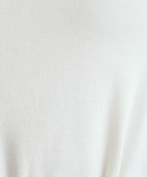 DRESKIP（ドレスキップ）の「◆【S-LL/吸湿発熱】あったかインナータートル（Tシャツ/カットソー・レディース・ブラック/オフホワイト/ナチュラル/イエロー・01/02/03/04）」の8枚目の写真