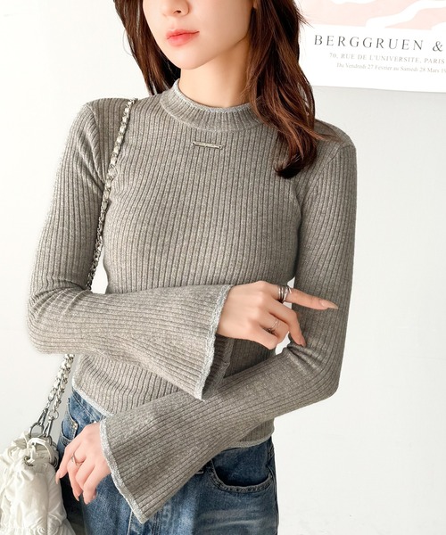 mily bilet(ミウィビレット)の「【mily bilet】きらめきと上品さ溢れる。ラメ入りリブプチハイ袖フレアニット(長袖)(ニット/セーター・レディース・グレー/ブルー/ブラック/アイボリー・MEDIUM/SMALL/X-LARGE/LARGE)」の2枚目の写真