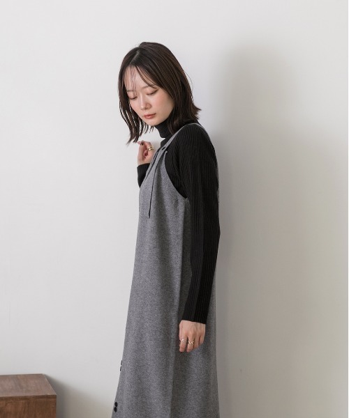 ad thie(アドティエ)の「ボタンデザイン ニットワンピース(ワンピース・レディース・ブラウン/ベージュ/グレー/ブラック・FREE)」の15枚目の写真