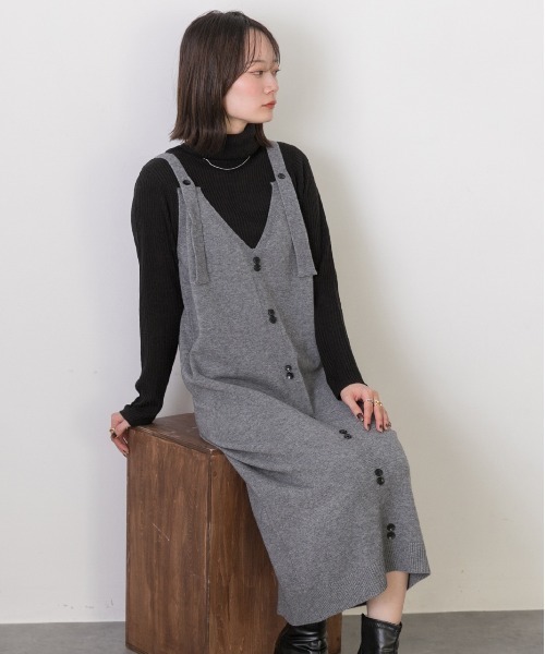 ad thie(アドティエ)の「ボタンデザイン ニットワンピース(ワンピース・レディース・ブラウン/ベージュ/グレー/ブラック・FREE)」の17枚目の写真