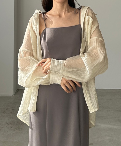 Louere（ルエレ）の「楊柳シアーシャツ（シャツ/ブラウス・レディース・ホワイト/ブラック/アイボリー・SMALL/MEDIUM/LARGE/X-LARGE）」の2枚目の写真