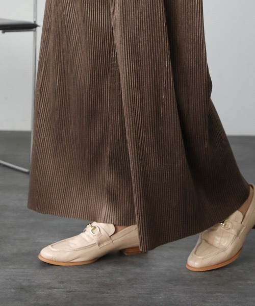 Bou Jeloud(ブージュルード)の「ベロアプリーツパンツ(その他パンツ・レディース・モカ/ホワイト系その他・38)」の4枚目の写真
