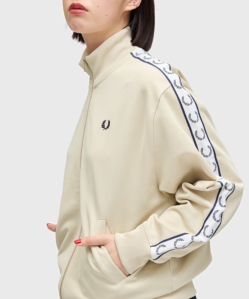 セール】Taped Track Jacket／フレッドペリートラックジャケット