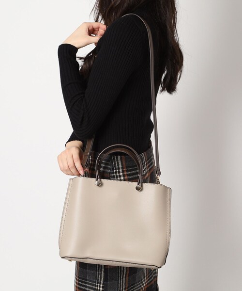 ESPERANZA（エスペランサ）の「2WAYハンドバッグ（ハンドバッグ・レディース・アイボリー/ブラック/グレイッシュベージュ/ダークブラウン・FREE）」の17枚目の写真