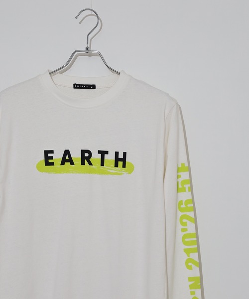 FUNALIVE(ファンアライブ)の「Printed long sleeve T-shirt / プリントロングTシャツ unisex(Tシャツ/カットソー・メンズ・杢グレー/ヘザーグレー/ホワイト系1/ホワイト系2/ホワイト系3/ホワイト系4/ホワイト系5/ブラック系1/ブラック系2/ブラック系3/ブラック系4/ブラック系5/ネイビー系1/ネイビー/オフホワイト/パープル/ブラック/ダークグリーン・M/L/XL)」の4枚目の写真