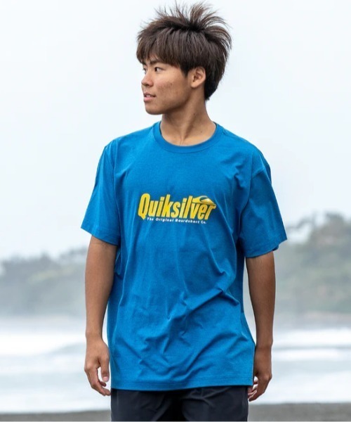 Quiksilver(クイックシルバー)の「REPLAY SS YOUTH /クイックシルバーキッズロゴ半袖ラッシュガード(水着)(ラッシュガード・キッズ・ホワイト/ブラック/ブルー/チャコールグレー・140/150/160/130)」の4枚目の写真