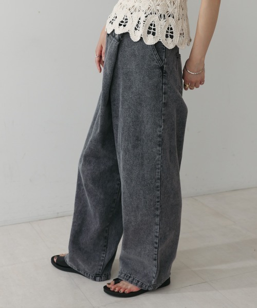 Bou Jeloud(ブージュルード)の「アシメラップデニムパンツ(デニムパンツ・レディース・ブラック/ブルー・38)」の9枚目の写真