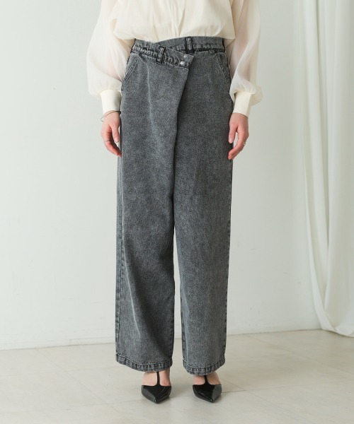 Bou Jeloud(ブージュルード)の「アシメラップデニムパンツ(デニムパンツ・レディース・ブラック/ブルー・38)」の18枚目の写真