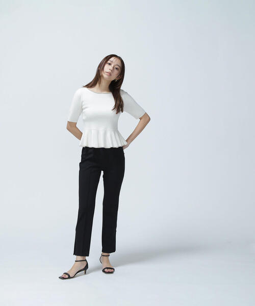 NATURAL BEAUTY BASIC(ナチュラルビューティーベーシック)の「◇ラメラインペプラムニット(ニット/セーター・レディース・ベージュ/チャコールグレー/オフホワイト/ダークブルー・FREE)」の11枚目の写真