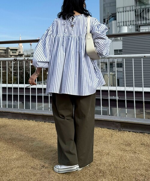 fredy emue(フレディエミュ)の「【GEVACO/ゲバコ】ピンタックボリュームスリーブブラウス(シャツ/ブラウス・レディース・オフホワイト/ブルー系その他/ホワイト系その他・38)」の12枚目の写真