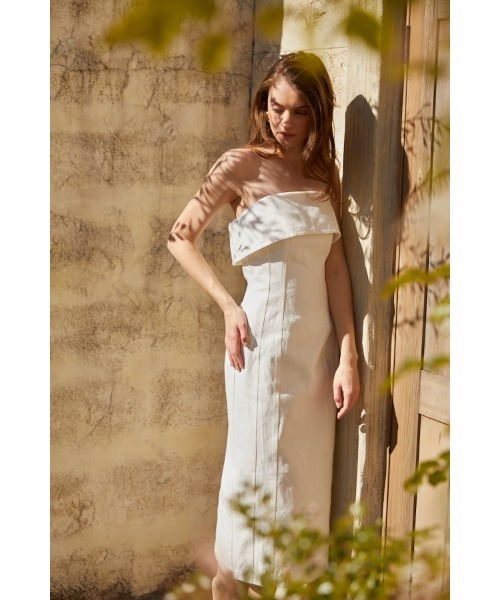Estella.K(エステラケー)の「Nicole Denim Midi Dress ペンシルべアドレス(ワンピース・レディース・ホワイト/インディゴブルー・FREE)」の4枚目の写真