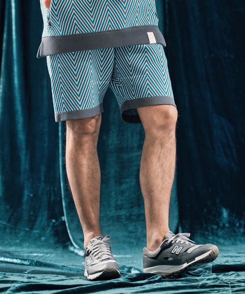 ANGENEHM（アンゲネーム）の「mp13342-Airy yarn wide herringbone shorts ニットショートパンツ（その他パンツ・メンズ・ホワイト/ブラック/ベージュ/チャコール・S/M/L）」の4枚目の写真