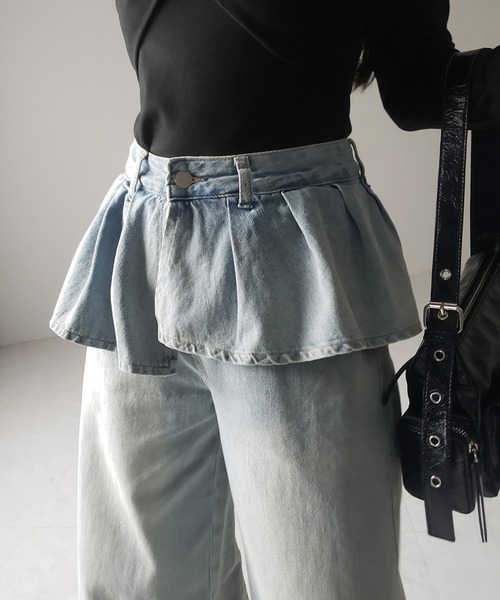 me+em select(ミームセレクト)の「※※【 2color / 4size 】フリルドッキングレイヤードヴィンテージワイドデニム / frll docking layered vintage wide denim(デニムパンツ・レディース・ブルー/ブラック・MEDIUM/SMALL/X-LARGE/LARGE)」の5枚目の写真