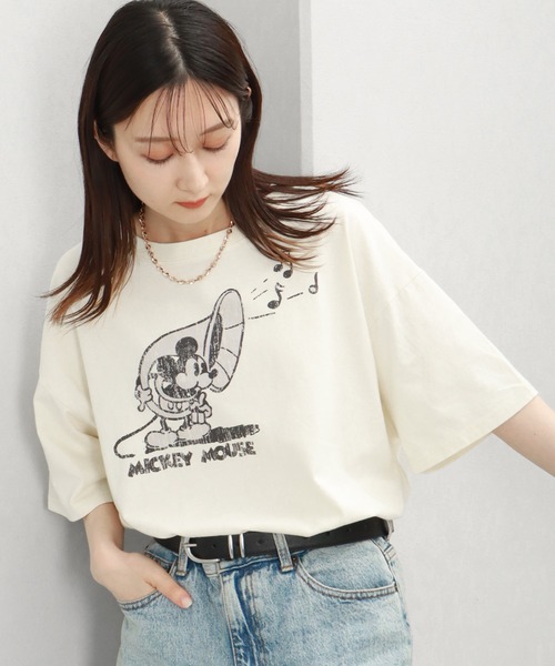 Disney（ディズニー）の「【Disney/ディズニー】アートワークデザイン ヴィンテージ風 半袖 Tシャツ（Tシャツ/カットソー・メンズ・ブラック系3/ホワイト系1/ホワイト系/ブラック系6/ブラック系5/ホワイト系2/ブラック系1/ホワイト系6/ホワイト系4/ブラック系4/ブラック系2/ホワイト系5/ホワイト系3/ブラック系7/ブラック系/ホワイト系7・XL/L/M）」の3枚目の写真