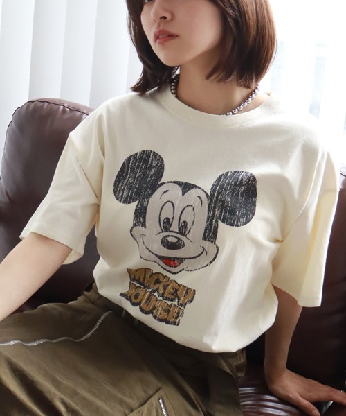 Disney（ディズニー）の「【Disney/ディズニー】アートワークデザイン ヴィンテージ風 半袖 Tシャツ（Tシャツ/カットソー・メンズ・ブラック系3/ホワイト系1/ホワイト系/ブラック系6/ブラック系5/ホワイト系2/ブラック系1/ホワイト系6/ホワイト系4/ブラック系4/ブラック系2/ホワイト系5/ホワイト系3/ブラック系7/ブラック系/ホワイト系7・XL/L/M）」の7枚目の写真