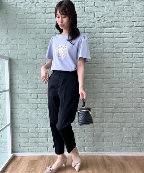 couture brooch(クチュールブローチ)の「【接触冷感・UVカット】パフュームプリントTシャツ(Tシャツ/カットソー・レディース・サックスブルー/オフホワイト/チャコールグレー/ピンク・36/42/40/38)」の14枚目の写真