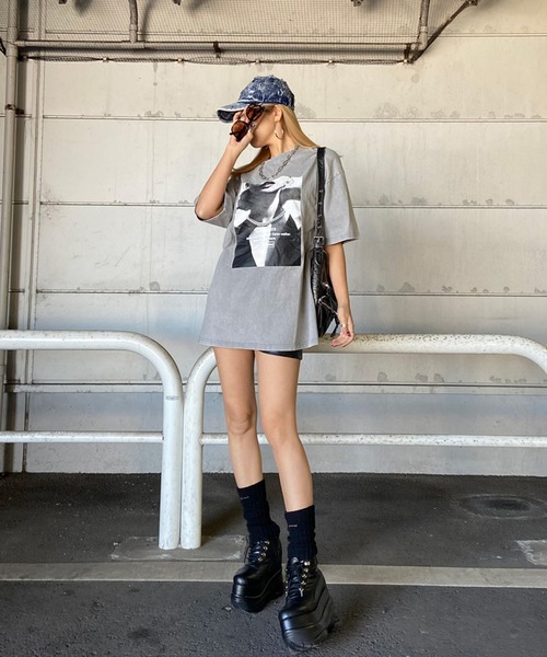 non-hedge(ノンヘッジ)の「転写プリントブリーチTシャツ(Tシャツ/カットソー・レディース・グレー/ブラック・FREE)」の3枚目の写真