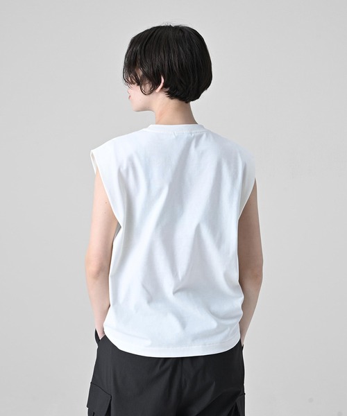 NEW BALANCE(ニューバランス)の「MET24 French Sleeve Tee(Tシャツ/カットソー・レディース・オフホワイト/セージグリーン/ブラック・LARGE/MEDIUM/SMALL)」の6枚目の写真