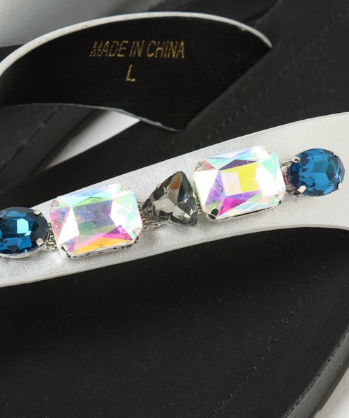 niko and...（ニコアンド）の「オリジナルアソートトングサンダル（サンダル・レディース・キャメル/グレー/ブラック/アイボリー・SMALL/MEDIUM/LARGE）」の6枚目の写真