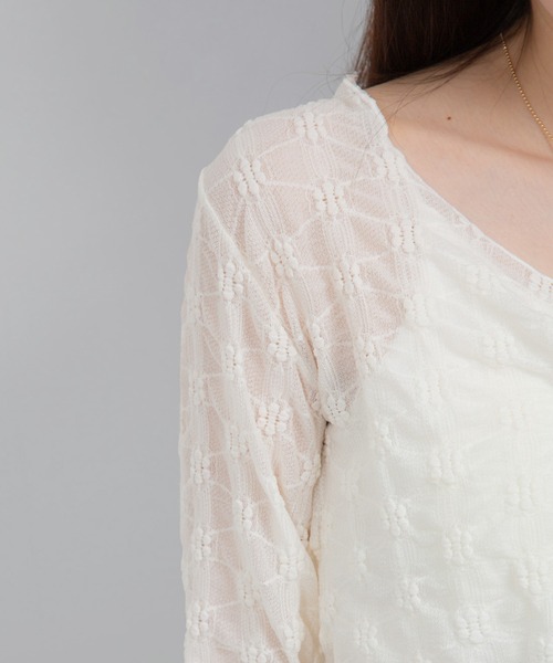 Chiina（チーナ）の「Chiina / シアーフラワーカーディガン（カーディガン/ボレロ・レディース・アイボリー/ライトブルー/ブラック・FREE）」の12枚目の写真