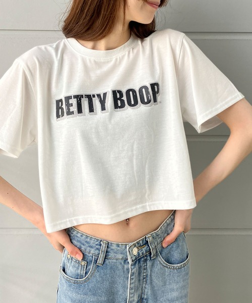GLAMOROUS JANE(グラマラスジェーン)の「BETTY BOOPプリントショート丈Tシャツ(Tシャツ/カットソー・レディース・ブラック/オフホワイト/チャコールグレー・FREE)」の6枚目の写真