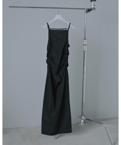 ワンピース anuke Backopen Shirring Onepiece anuke（アンヌーク）の「Backopen Shirring Onepiece