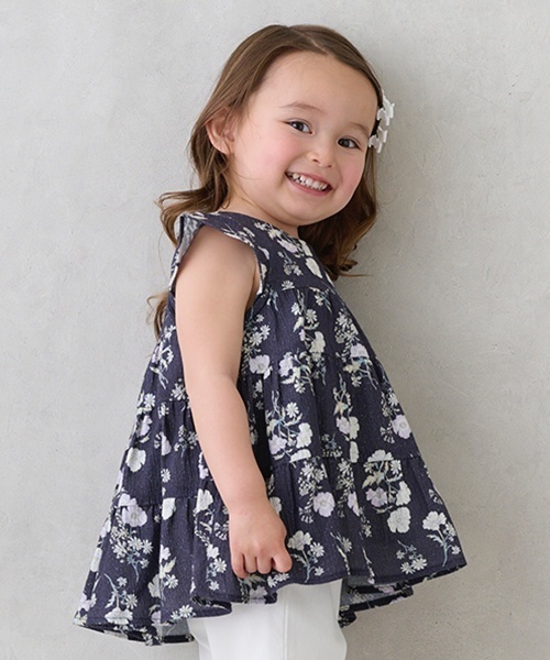 petit main（プティマイン）の「【スマイル/リンク】楊柳チュニック(キッズサイズ)（チュニック・キッズ・レッド/アイボリー/ライトグリーン/ライトピンク/チャコール・120cm/110cm/80ｃｍ/90cm/100cm/130cm）」の6枚目の写真