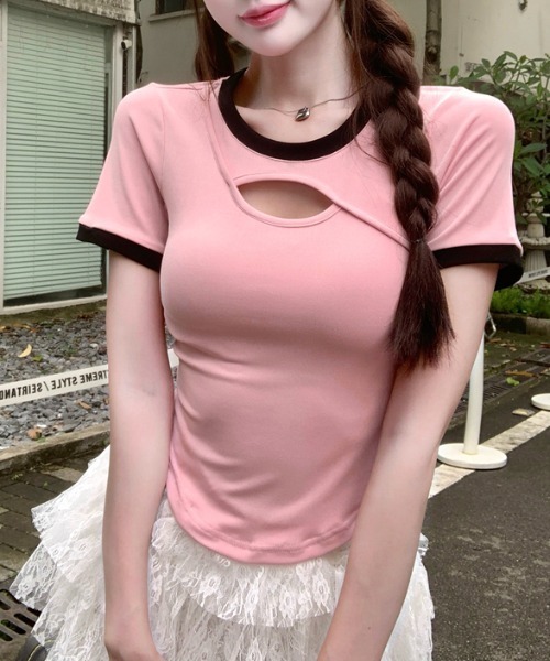 Mejoul（メジュール）の「フロントカットアウト 配色リンガー ピチTシャツ（Tシャツ/カットソー・レディース・ピンク/ホワイト/ブラック/アイボリー・S/M）」の4枚目の写真