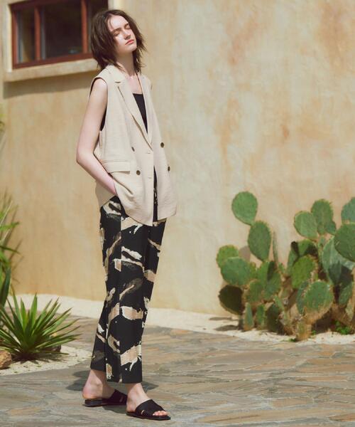 OPAQUE.CLIP（オペークドットクリップ）の「ぼかしアート柄イージーパンツ【洗濯機洗い可】（その他パンツ・レディース・グレー系/ブラック系・38/40/42）」の7枚目の写真