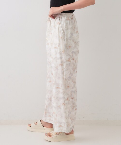 OPAQUE.CLIP（オペークドットクリップ）の「ぼかしアート柄イージーパンツ【洗濯機洗い可】（その他パンツ・レディース・グレー系/ブラック系・38/40/42）」の14枚目の写真