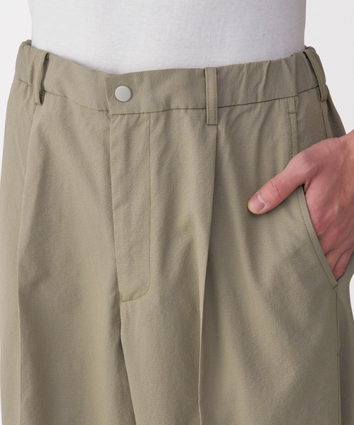 無印良品（ムジルシリョウヒン）の「紳士　風を通すタックテーパードパンツ（その他パンツ・メンズ・ブラウン系/ブラック/ダークネイビー・L/M/S/XL）」の16枚目の写真