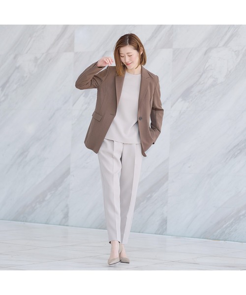 AOYAMA（アオヤマ）の「【UVカット】〈２点セット〉コスパアイテム！テーラードジャケット＋ワイドパンツ/チャコールグレー/モカ｜通勤＆オフィス＆入卒＆セレモニー＆オケージョン｜自宅で洗える・ストレッチ・防シワ・吸汗速乾｜（スーツセット・レディース・モカ/チャコールグレー・M/L/LL）」の22枚目の写真