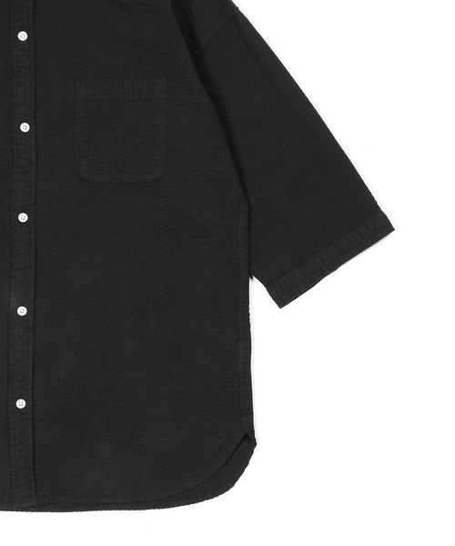 The DUFFER of ST.GEORGE（ザダファーオブセントジョージ）の「SEERSUCKER OVERDYE 3Q SHIRT：シアサッカーストライプ 製品染め 5分袖シャツ（シャツ/ブラウス・メンズ・ネイビー/ブラック/ホワイト・LARGE/MEDIUM/SMALL/X-LARGE）」の18枚目の写真