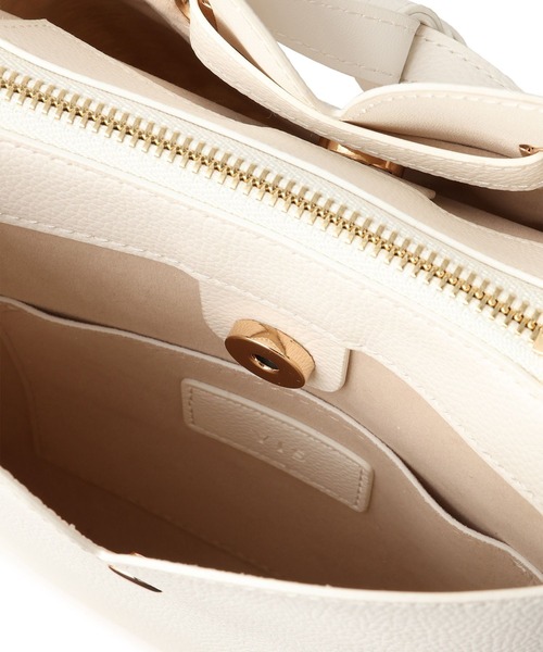 VIS（ビス）の「ハートカットカゴバッグ（ショルダーバッグ・レディース・ブラック/ホワイト系その他・FREE）」の17枚目の写真