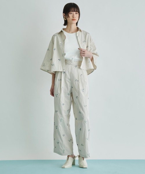 Settimissimo（セッティミッシモ）の「タフタフラワー刺繍タックパンツ（その他パンツ・レディース・アイボリー/ブラック・FREE）」の6枚目の写真