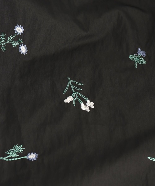 Settimissimo（セッティミッシモ）の「タフタフラワー刺繍タックパンツ（その他パンツ・レディース・アイボリー/ブラック・FREE）」の19枚目の写真