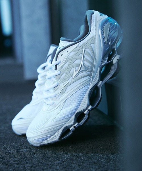 MIZUNO/ミズノ メンズ レディース スニーカー シルバー 韓国