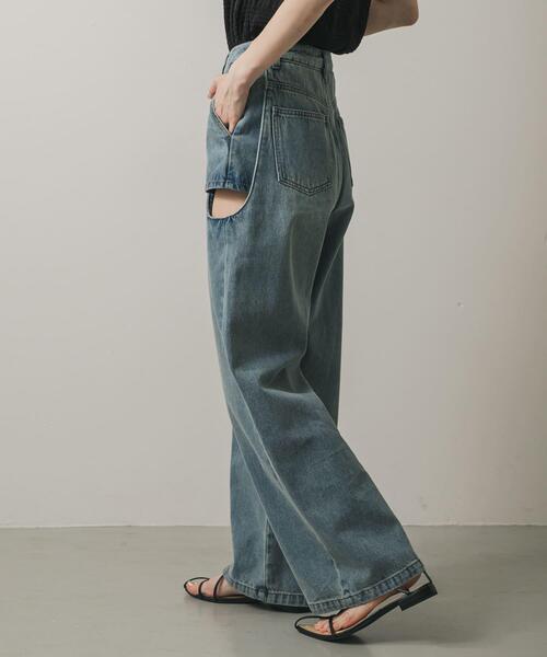 SENSE OF PLACE by URBAN RESEARCH（センスオブプレイスバイアーバンリサーチ）の「サイドカットアウトデニム（その他パンツ・レディース・ブラック/インディゴブルー・SMALL/MEDIUM）」の4枚目の写真