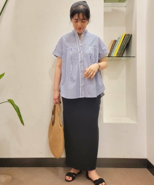 URBAN RESEARCH DOORS(アーバンリサーチドアーズ)の「ストライプロールアップタックシャツ(シャツ/ブラウス・レディース・ブラック/ブルー・MEDIUM)」の22枚目の写真