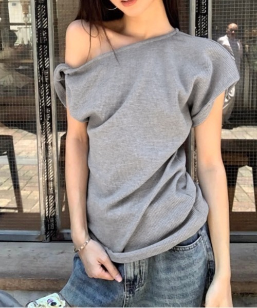 LADY LIKE（レディライク）の「ツイストデザインワンショルダーTシャツ（Tシャツ/カットソー・レディース・ネイビー/グレー/アイボリー・M）」の10枚目の写真