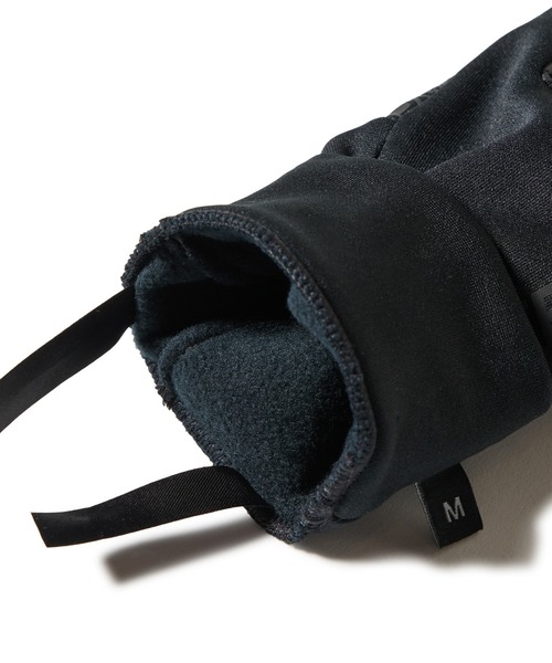 NEW ERA（ニューエラ）の「ニューエラ 手袋 グローブ ブランドロゴ（手袋・メンズ・ブラック系1/ブラック系/ブラック・XL/L/M/S）」の9枚目の写真