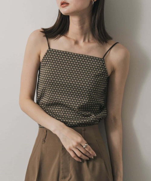SENSE OF PLACE by URBAN RESEARCH(センスオブプレイスバイアーバンリサーチ)の「パターンダブルストラップキャミ(キャミソール・レディース・ブラック系その他/ブラウン系その他・ONE)」の17枚目の写真