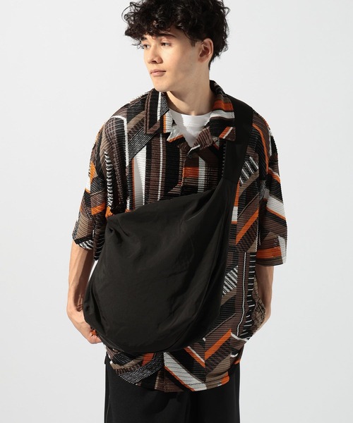 niko and...（ニコアンド）の「ラージショルダーバッグ（ショルダーバッグ・メンズ・オリーブ/ブラック/オフホワイト・FREE）」の10枚目の写真