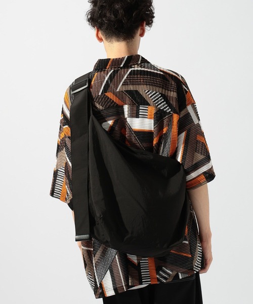 niko and...（ニコアンド）の「ラージショルダーバッグ（ショルダーバッグ・メンズ・オリーブ/ブラック/オフホワイト・FREE）」の11枚目の写真