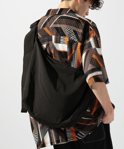 niko and...（ニコアンド）の「ラージショルダーバッグ（ショルダーバッグ・メンズ・オリーブ/ブラック/オフホワイト・FREE）」の12枚目の写真