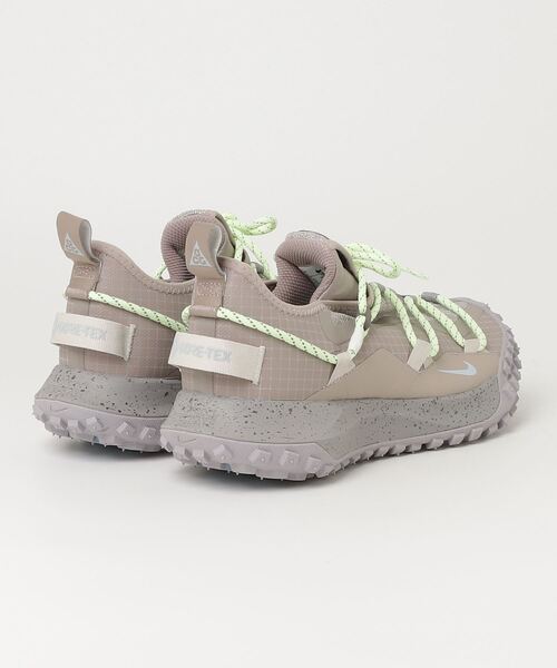 NIKE ACG MOUNTAIN FLY LOW GTX SE IB7328-003（スニーカー